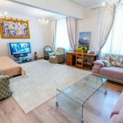 3-комнатная квартира, пр. Независимости, 23