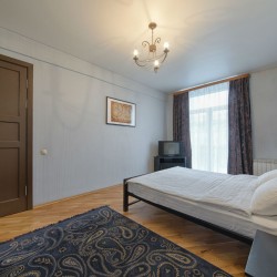 2-комнатная квартира в центре, пр-т Независимости,22